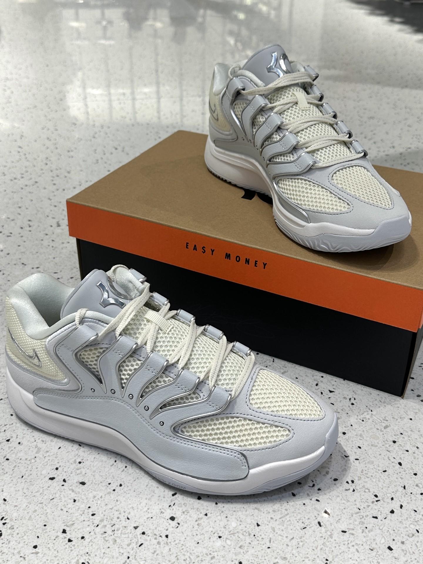 🔥救命!KD 18灰白配色实战体验直接封